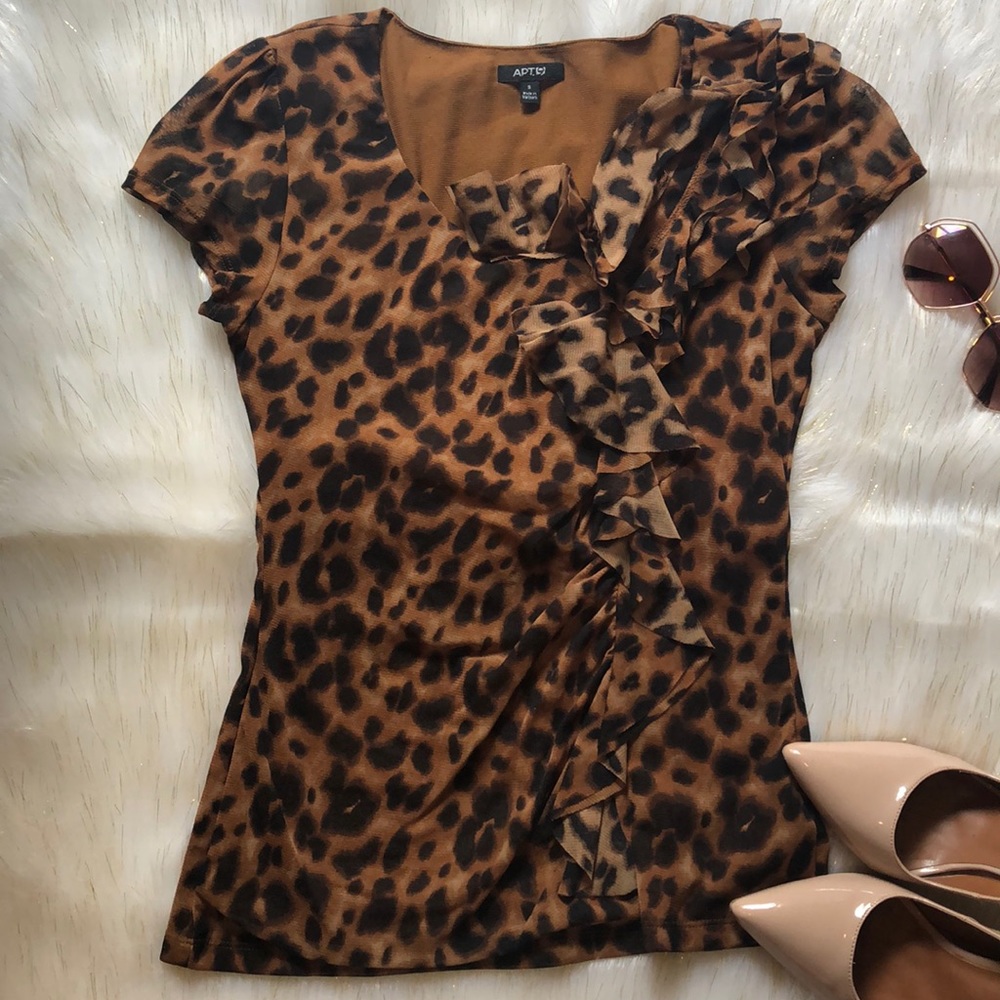 APT. 9 Animal Print Front Ruffle Top sz. S Stretch